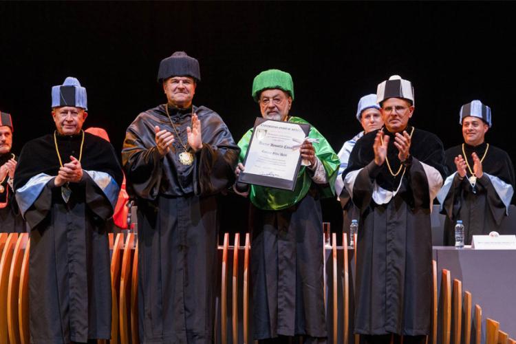 La Universidad Anáhuac otorga el Doctorado Honoris Causa al Ing. Carlos Slim