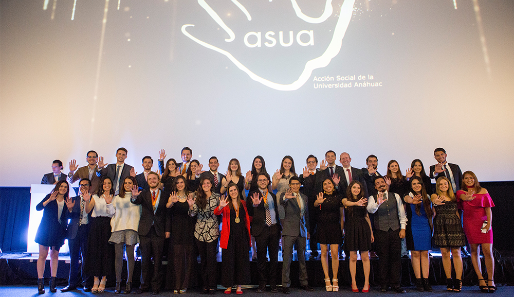 https://www.anahuac.mx/mexico/sites/default/files/2018-05/Reconocemos-esfuerzo-de-nuestros-voluntarios-con-Premios-ASUA-2018.jpg