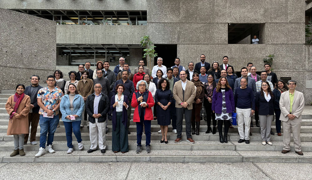 Participación de la Mtra. Alma Cázares Ruiz en el simposio “El mercado editorial del libro académico” en El Colegio de México