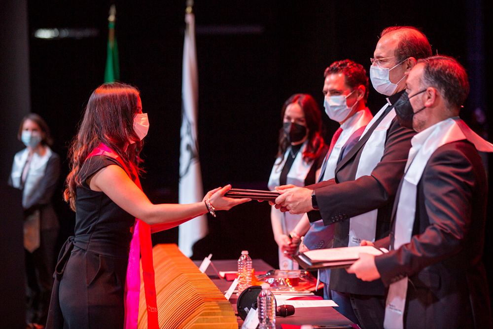 Graduación de los Programas de Liderazgo y Excelencia