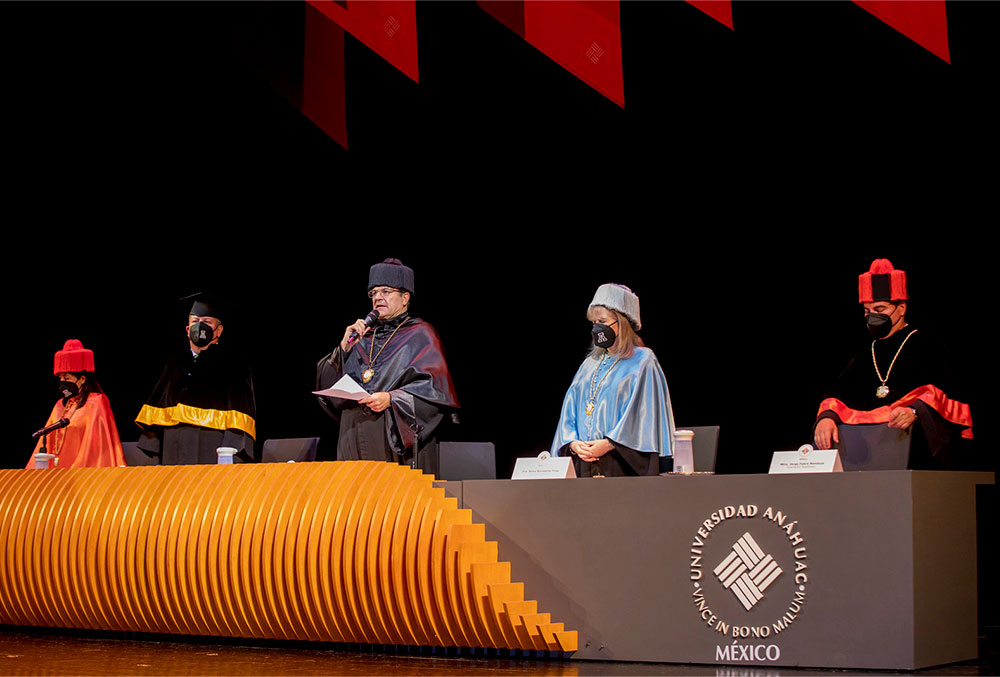 Ceremonia solemne de imposición de grados de maestría y doctorado