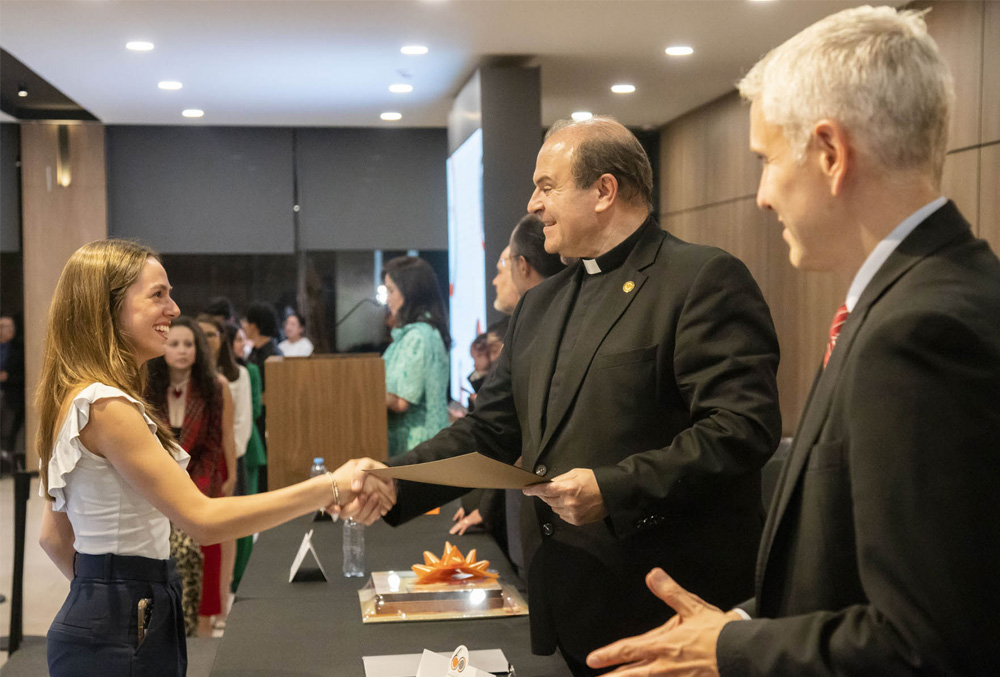 Entrega de premios a la excelencia académica