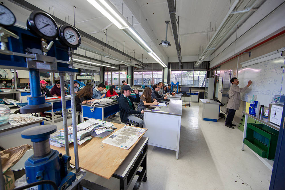 ABET acredita cinco programas de nuestra Facultad de Ingeniería