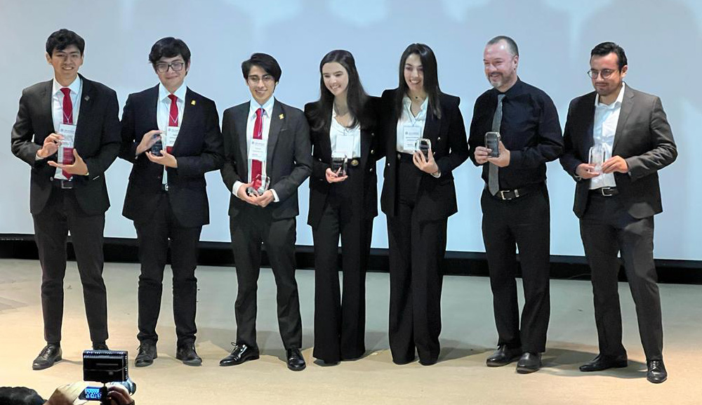 Alumnos de Actuaría ganan segundo lugar del CFA Institute Research Challenge 2022