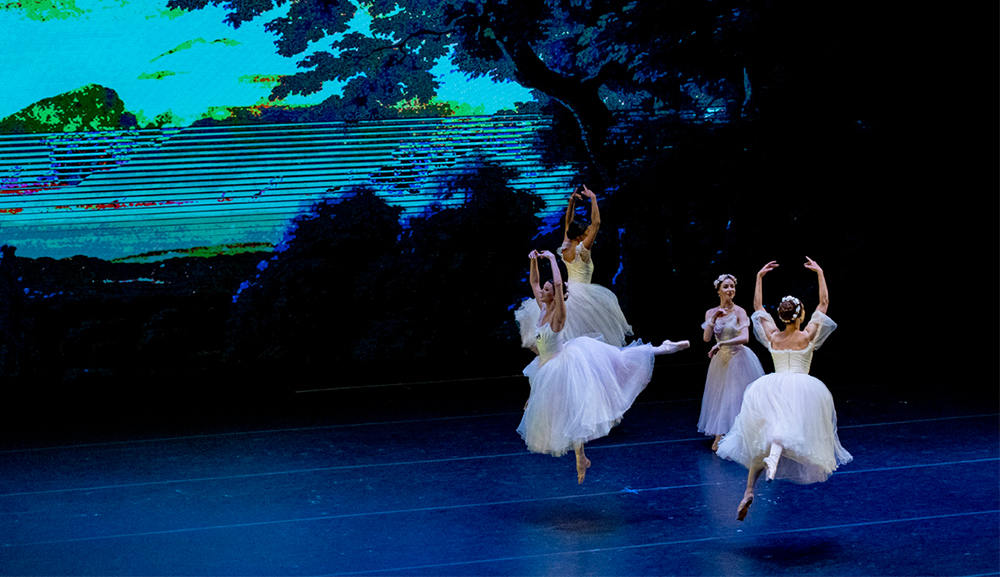 Elisa Carrillo y amigos brillan con Danzatlán en el Centro Cultural Mexiquense Anáhuac