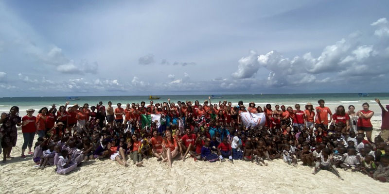 Voluntarios ASUA brigada internacional en Kenia