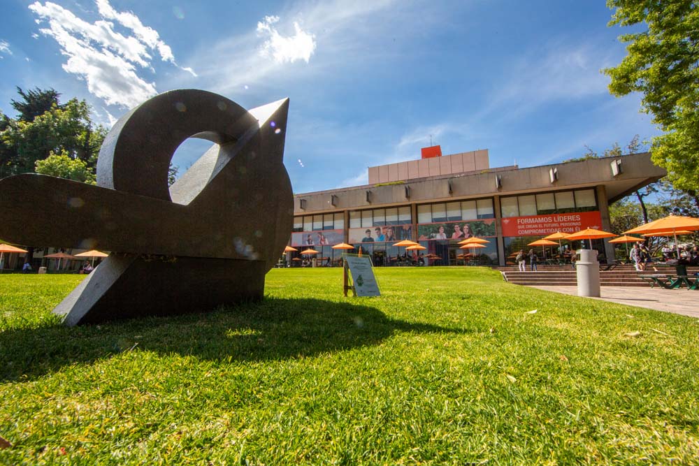 3ª Magna Exposición de Esculturas, arte que embellece nuestro Campus 