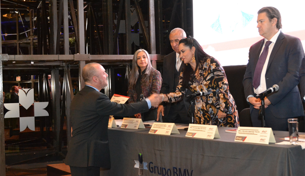 El Dr. Fernando José Mariné Osorio es reconocido por el IMEF 