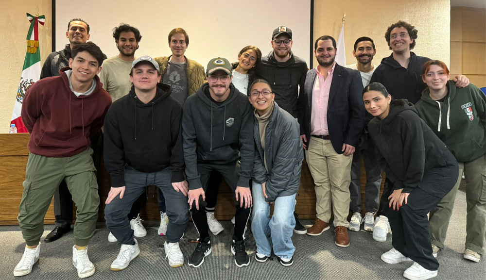 Arturo Fiszman Graber imparte master class a alumnos de Dirección del Deporte