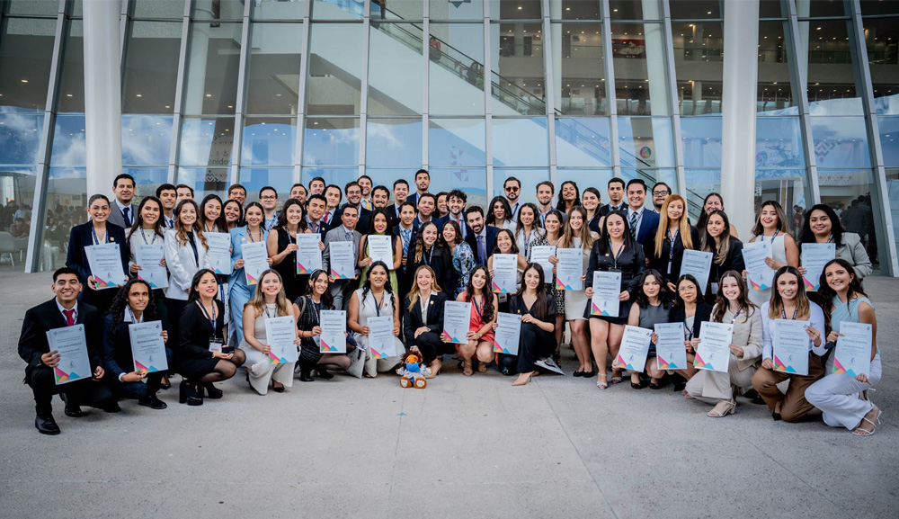 Alumnos Anáhuac destacan como un referente de excelencia académica en el Premio Ceneval