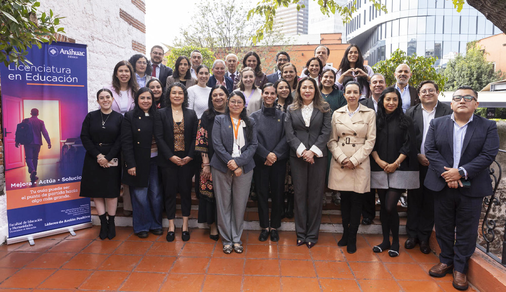 Nueva Licenciatura Ejecutiva en Educación: una respuesta ante los retos de la formación docente