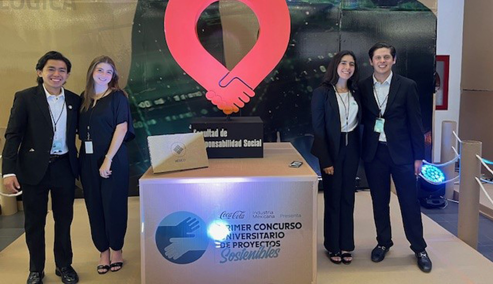 Alumnos de Responsabilidad social, presentes en Cumbre Imagen 2024 