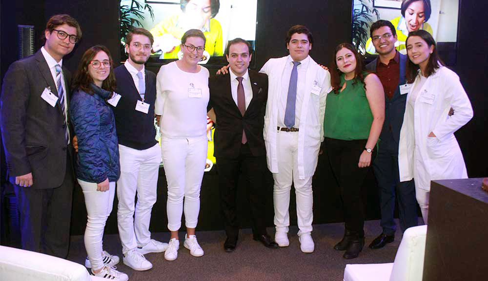 Integrantes de ALPHA colaboran con la fundación Mission: BRAIN