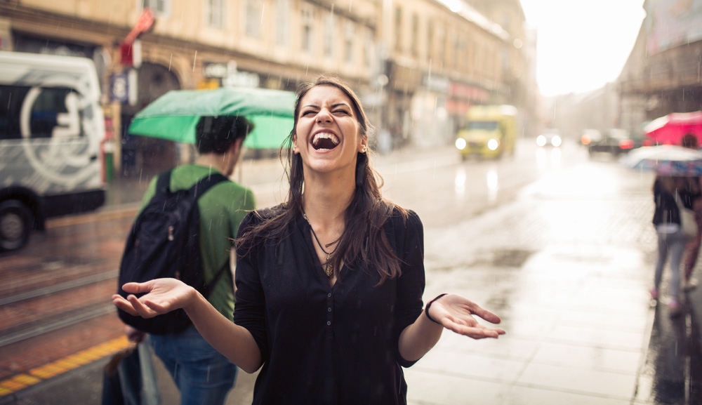 ¿Y si la alegría fuera el superpoder que nos hace falta?