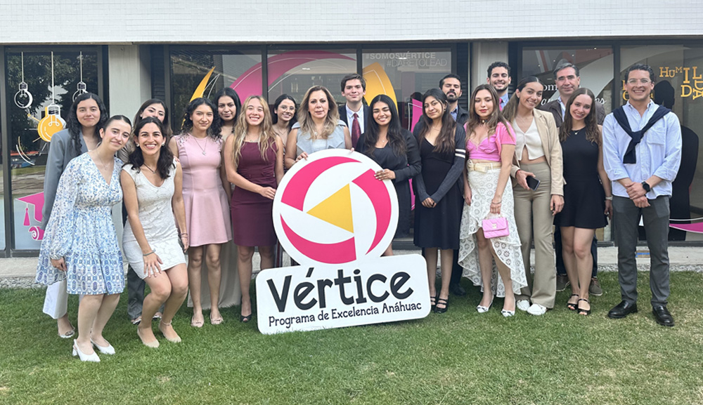 Alumnos de Vértice tienen ELAP con Angélica Oropeza