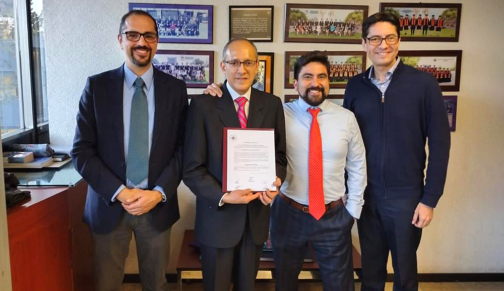 Se gradúa con honores el primer doctor en Ciencias Actuariales de toda Latinoamérica