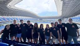 Alumnos Anáhuac visitan sedes mundialistas durante el Sport Summer School