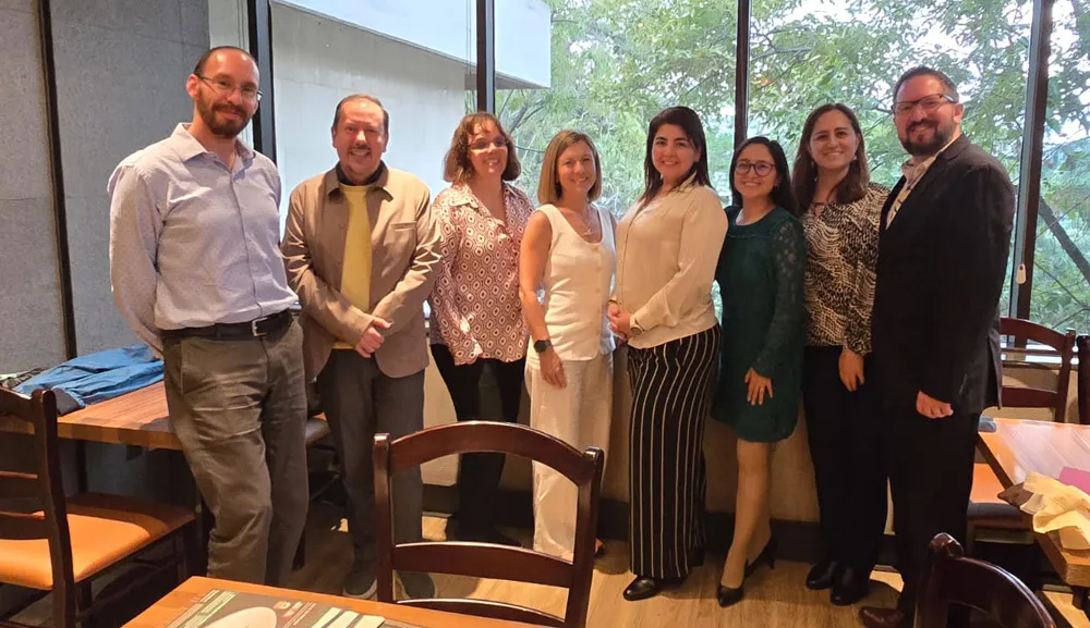 Noelia Valle imparte webinar a profesores Anáhuac