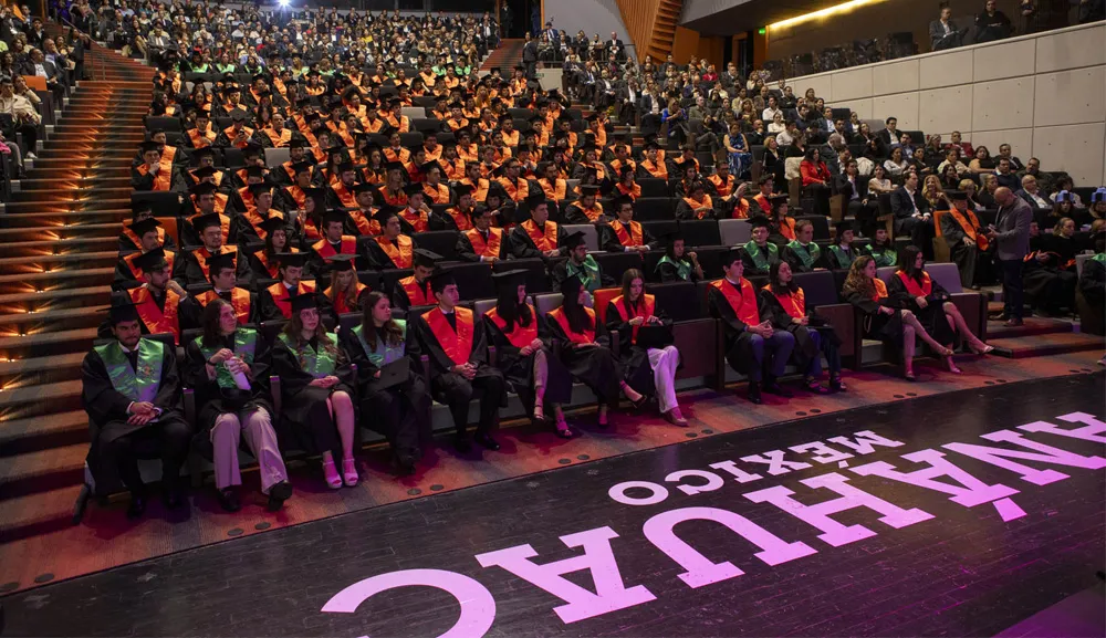 La Universidad Anáhuac México celebra a los graduados de Licenciatura 2025