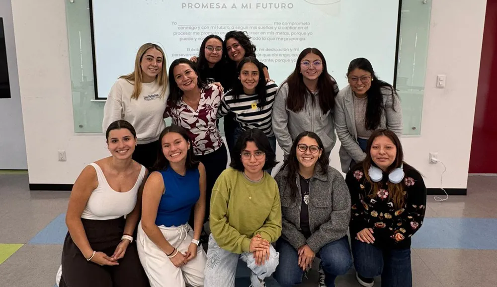 Alumnas de Pedagogía reflexionan sobre su práctica durante masterclass
