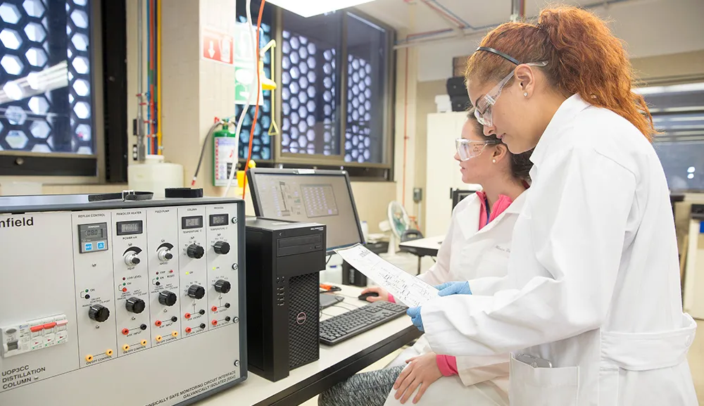 ABET acredita cinco programas de nuestra Facultad de Ingeniería