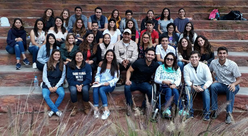 Alumnos Anáhuac se reúnen con Directores de Africam Safari