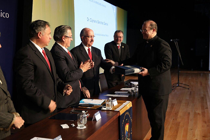 El Centro Nacional de Evaluación para la Educación reconoce la calidad y excelencia de los programas académicos de la Red de Universidades Anáhuac