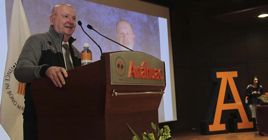 Manuel Lapuente clausura el Interprepas Anáhuac 2019