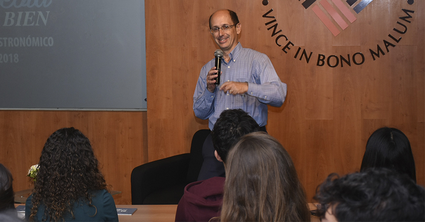 Alumnos de la Universidad Anáhuac se reúnen con el Secretario de Turismo del Municipio de Puebla