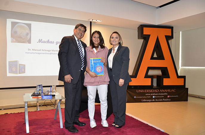 La Universidad Anáhuac recibe a especialista en biología del desarrollo para impartir una conferencia en el marco del Día del Médico