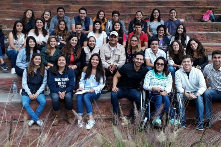 Alumnos Anáhuac se reúnen con Directores de Africam Safari