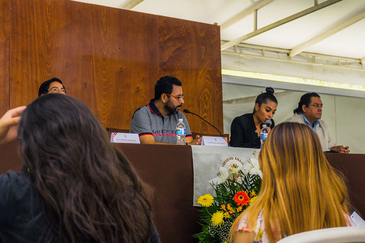 5 / 12 - Feria del Libro: E²AX Exhibición Editorial Anáhuac Xalapa 5 / 12 - Feria del Libro: E²AX Exhibición Editorial Anáhuac Xalapa