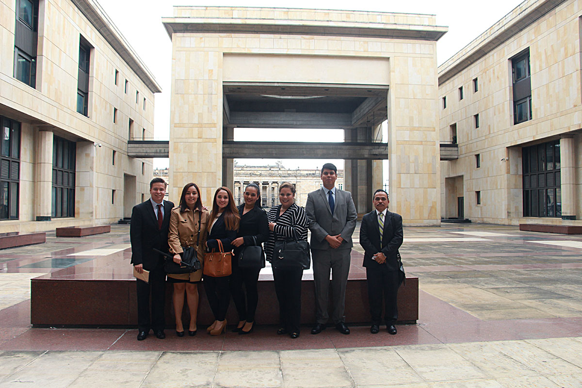 7 / 20 - Viaje académico a Bogotá Colombia 7 / 20 - Viaje académico a Bogotá Colombia