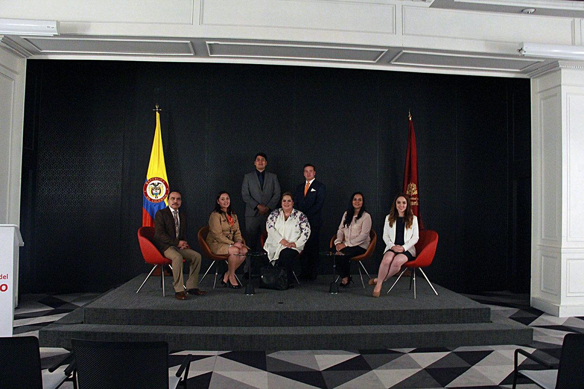 18 / 20 - Viaje académico a Bogotá Colombia 18 / 20 - Viaje académico a Bogotá Colombia