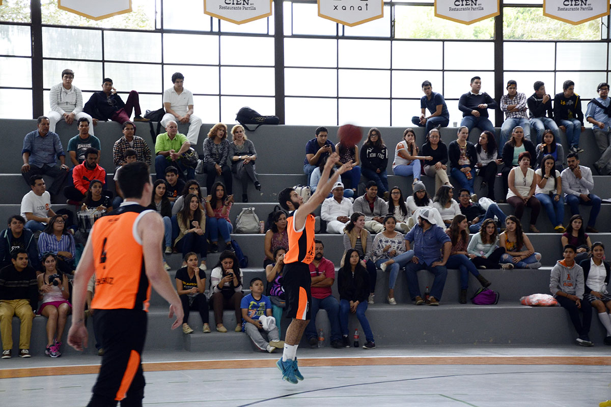 1 / 9 - Leones arrasan en casa