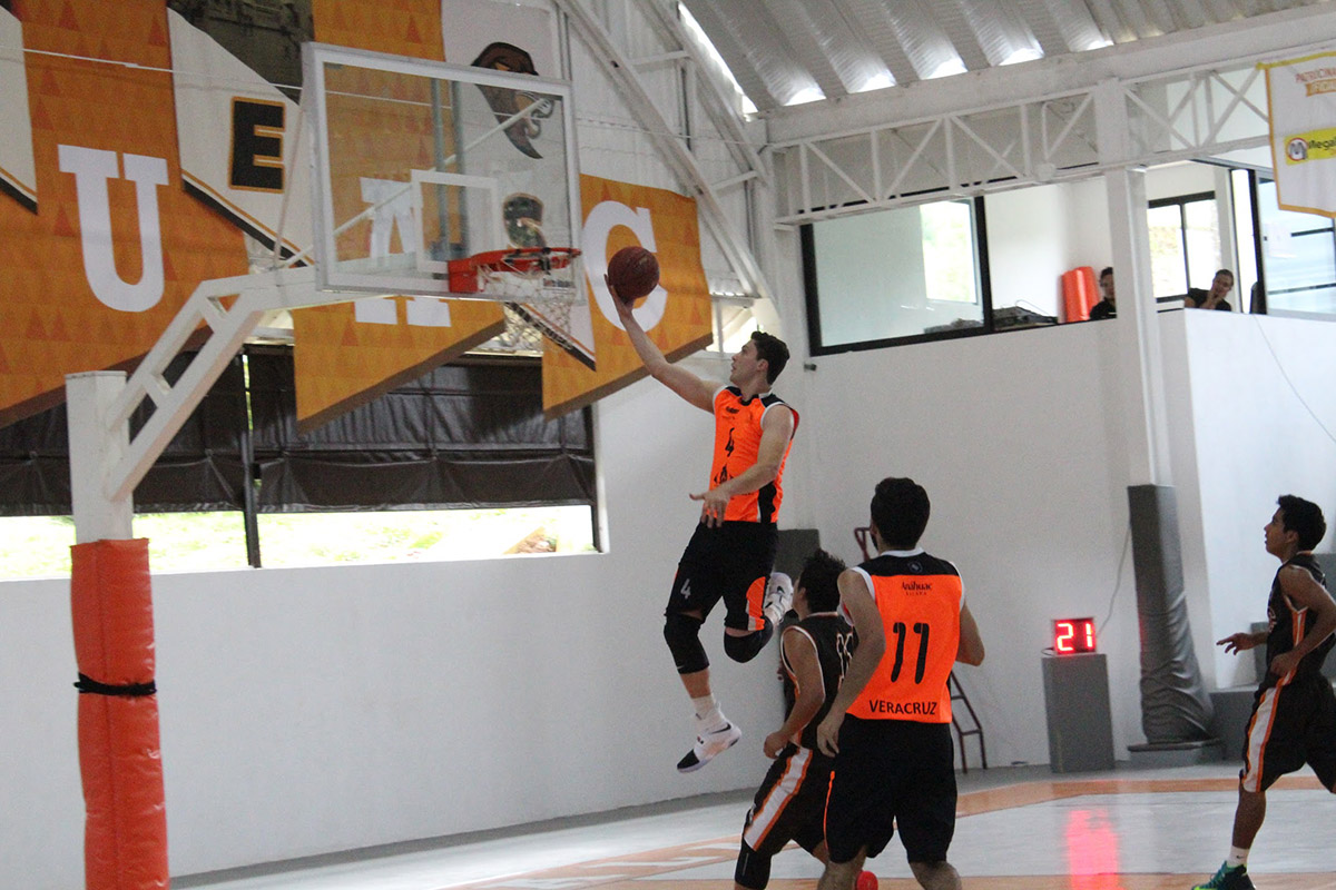 5 / 9 - Leones arrasan en casa