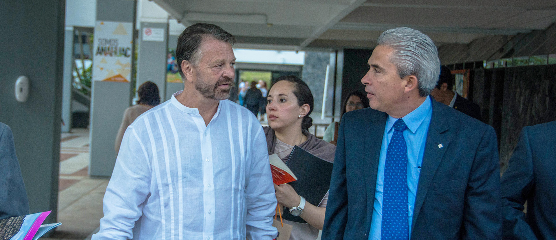 Dr. Jorge Castañeda presenta libro en la Anáhuac Xalapa