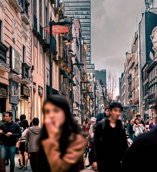 COVID 19, Democracia y Autoritarismo