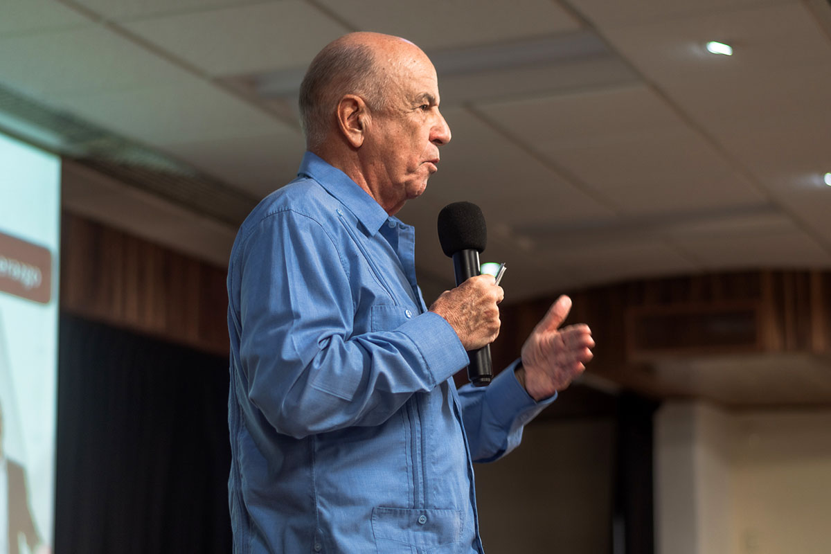 4 / 7 - Liderazgo Disruptivo: La Clave de la Innovación Empresarial 4 / 7 - Liderazgo Disruptivo: La Clave de la Innovación Empresarial