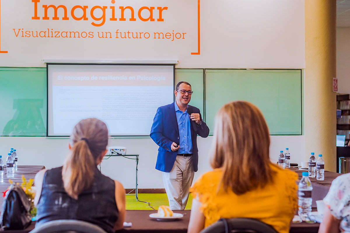 6 / 7 - Tarde de Café del Diplomado en Tanatología 6 / 7 - Tarde de Café del Diplomado en Tanatología