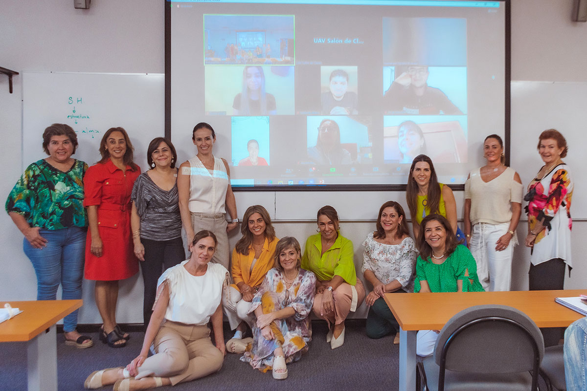 8 / 10 - Da Inicio el Exitoso Diplomado en Tanatología 8 / 10 - Da Inicio el Exitoso Diplomado en Tanatología