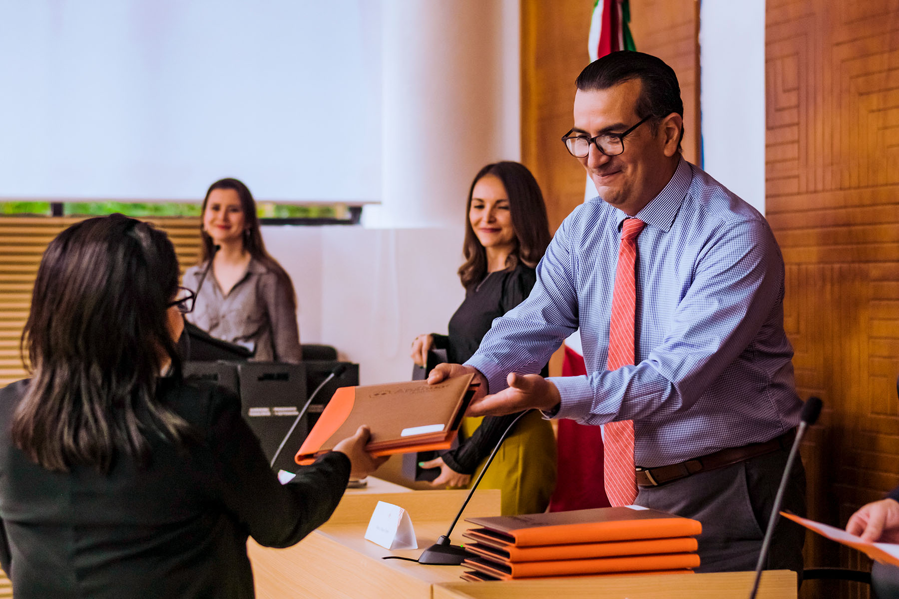6 / 12 - Bienvenida a la Primera Generación de Posgrados en el Campus Córdoba-Orizaba 6 / 12 - Bienvenida a la Primera Generación de Posgrados en el Campus Córdoba-Orizaba