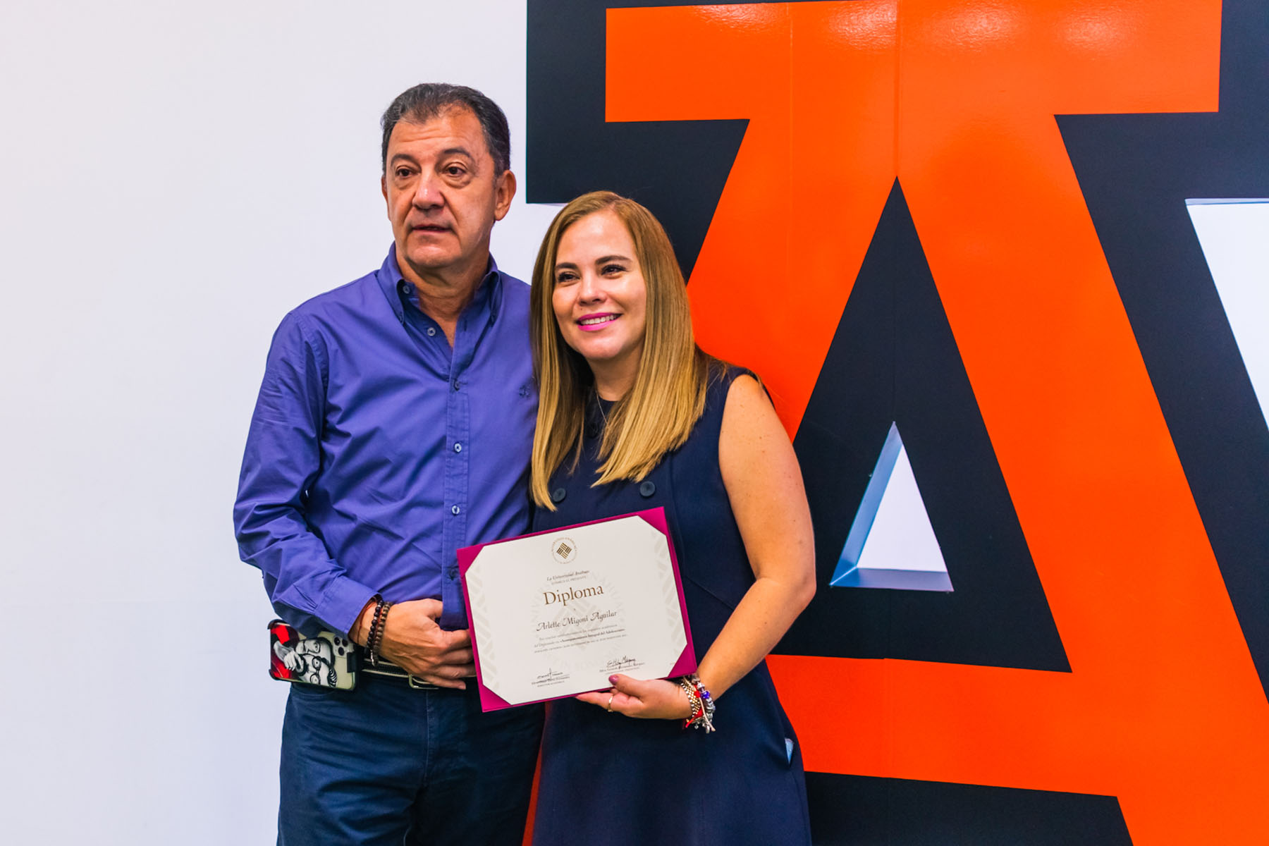 14 / 23 - Clausura de Diplomados de la Escuela de Psicología 14 / 23 - Clausura de Diplomados de la Escuela de Psicología