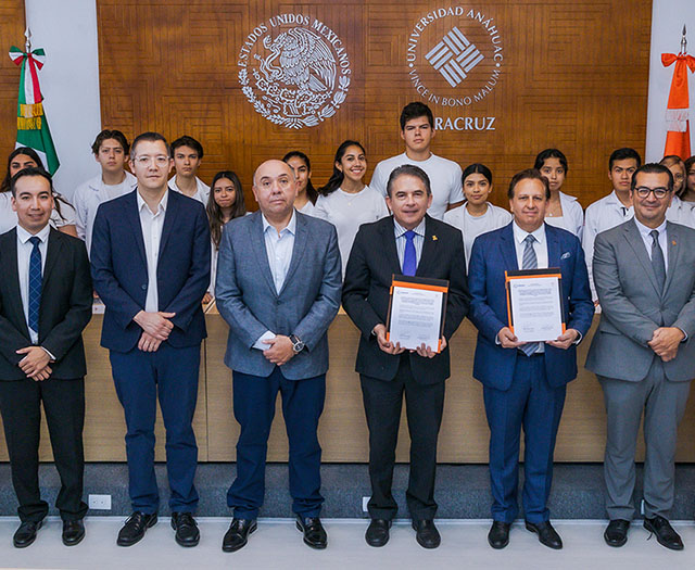 Firma de Convenio con Hospitales Covadonga