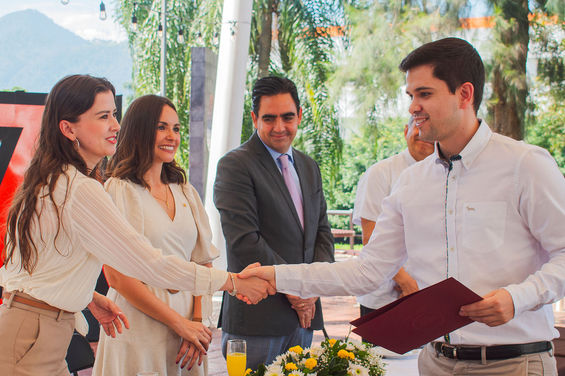 16 / 42 - Exitosa Clausura del Diplomado en Cultura y Cata de Café 16 / 42 - Exitosa Clausura del Diplomado en Cultura y Cata de Café