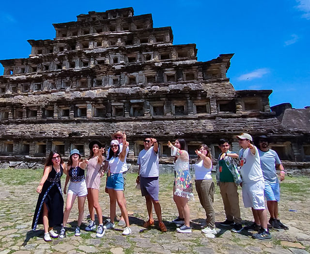 Estudiantes Realizan Prácticas Profesionales en Cumbre Tajín