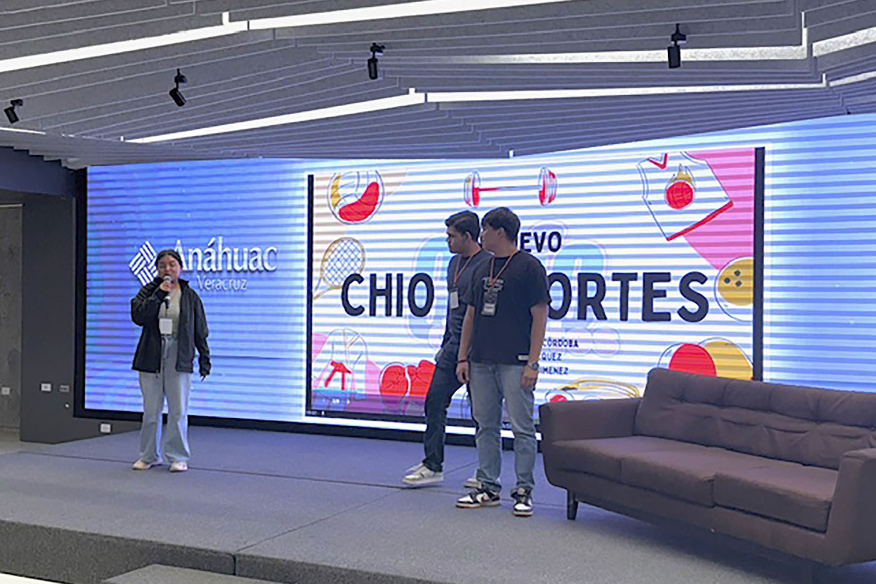 10 / 18 - Innova Challenge 2025: Rugiendo Con Ideas Innovadoras 10 / 18 - Innova Challenge 2025: Rugiendo Con Ideas Innovadoras