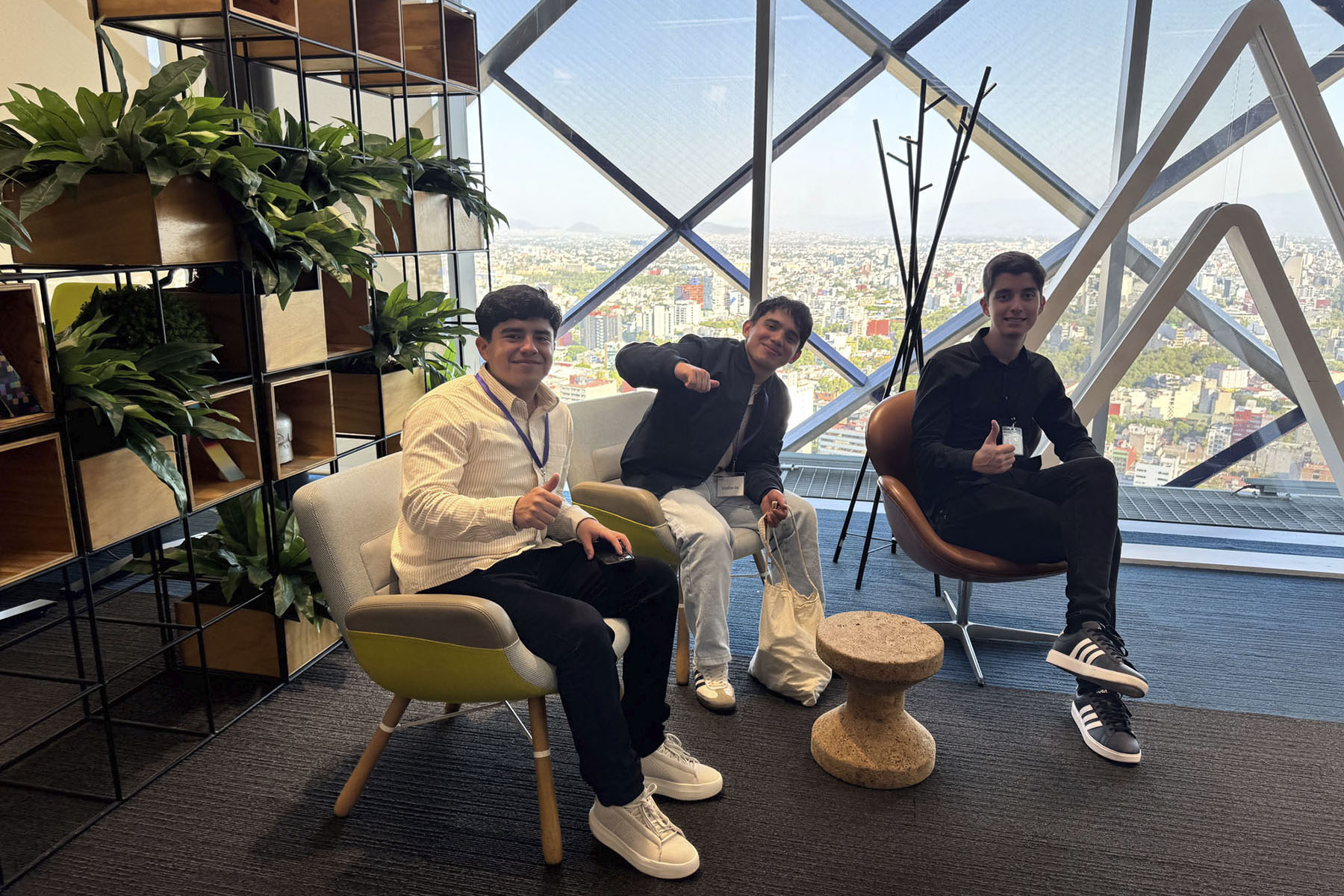6 / 10 - Visitas Empresariales Actuaria 2025 6 / 10 - Visitas Empresariales Actuaria 2025