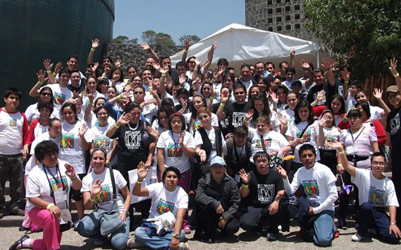 5 / 6 - Best Buddies: Inclusión sin Límites en el Servicio Social