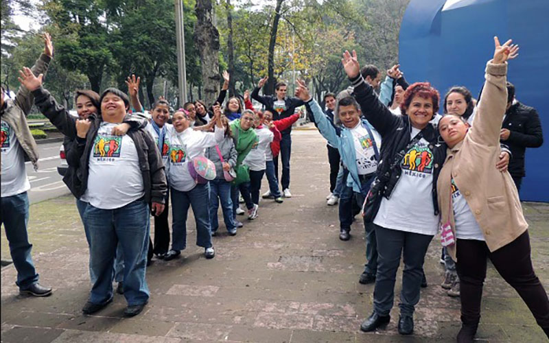 6 / 6 - Best Buddies: Inclusión sin Límites en el Servicio Social